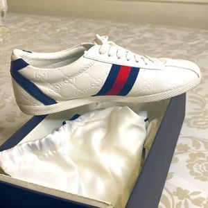 Authenic Gucci Tennis Sneakers. In Good Condition. Comes with Box.